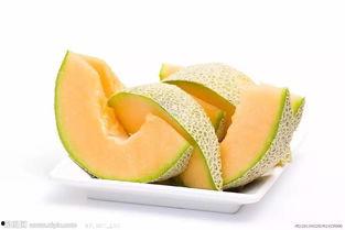 军训吃哈密瓜,哈密瓜助力战士们解暑提神