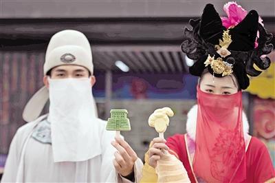 唐仕女吃瓜,品味古韵中的瓜趣时光